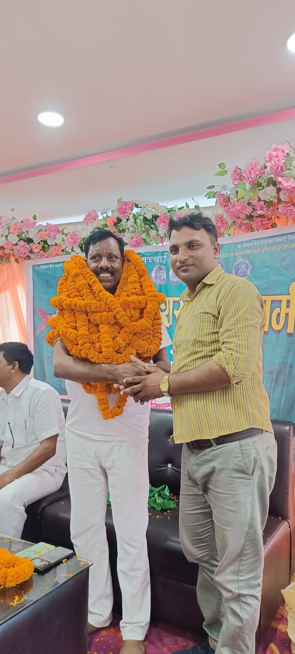 पत्रकार बंधुओ द्वारा मिला फिशरमैन आर्मी को सम्मान